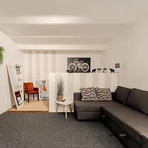  Apartment Stadtnahe & Ruhig Gelegen, Fusslaeufig Zur Alster Deutschland